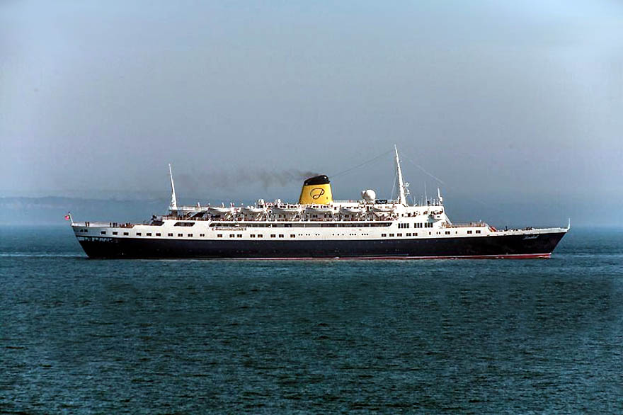 Portuscale-Cruises-MV-Funchal-at-sea.jpg